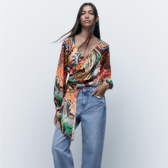 NWT Zara Printed Wrap Top - Picture 2 of 8